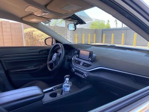 Used 2023 Nissan Altima 2.5 S FWD image 5