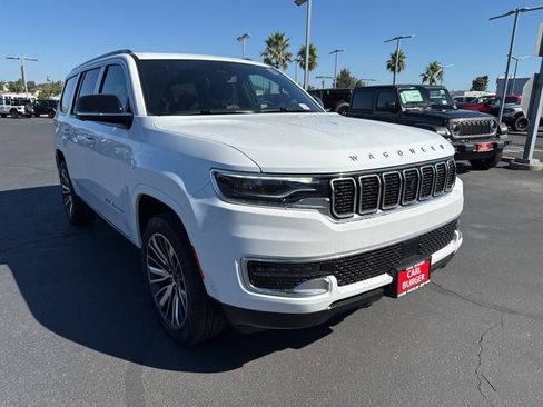 New 2025 Jeep Wagoneer Series II image 3