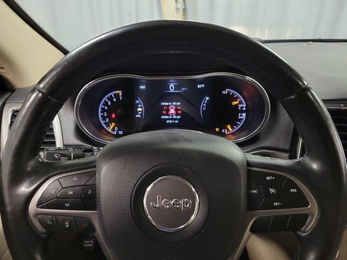 Used 2021 Jeep Grand Cherokee Limited AWD/4WD image 15