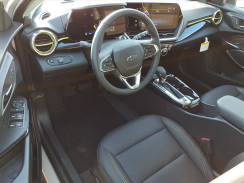 New 2026 Chevrolet Trax ACTIV w/ Driver Confidence Package FWD image 13