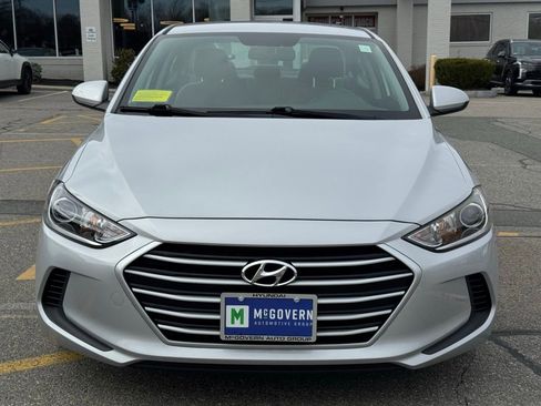 Used 2017 Hyundai Elantra SE FWD image 9