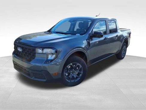 New 2025 Ford Maverick XLT w/ Equipment Group 301A image 2