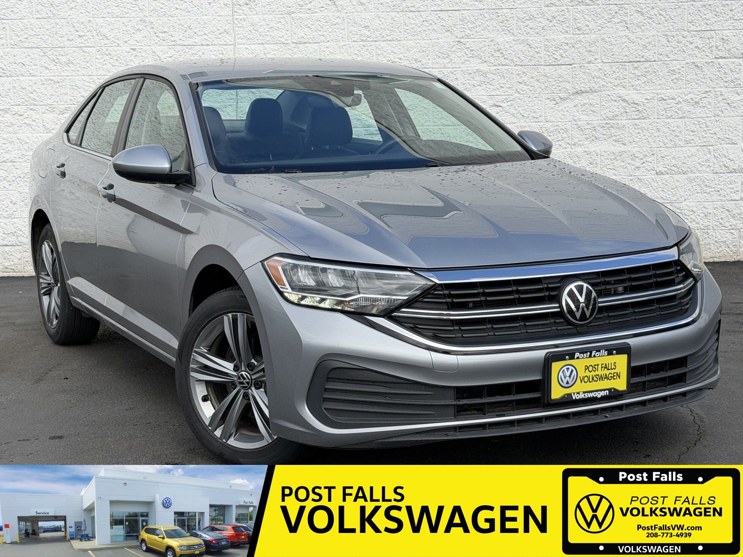 Used 2024 Volkswagen Jetta SE FWD image 1