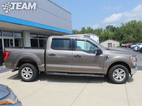 Used 2022 Ford F150 XLT w/ Equipment Group 301A Mid AWD/4WD image 3