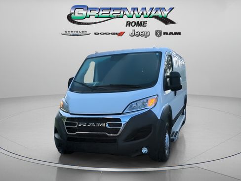 Used 2025 RAM ProMaster 2500 w/ U-Haul Equipment Group FWD image 9