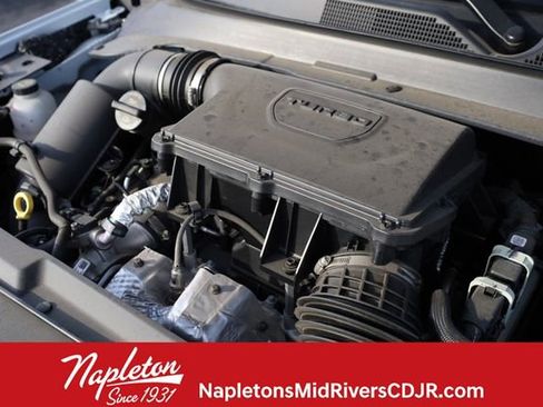 Used 2024 Jeep Compass Latitude image 9