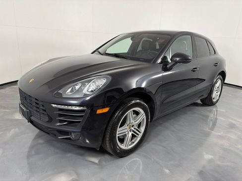 Used 2018 Porsche Macan S w/ Premium Package AWD/4WD image 9