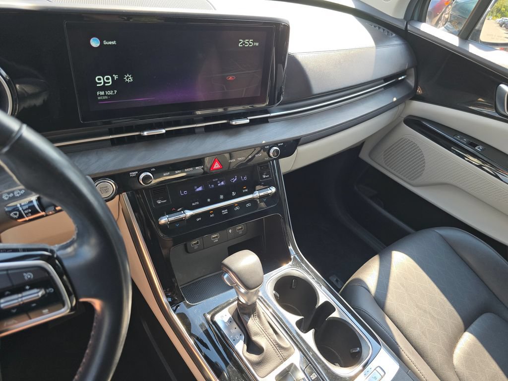 Used 2022 Kia Carnival EX FWD image 31