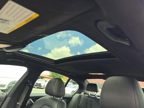 Used 2021 BMW 530i w/ Convenience Package RWD image 6