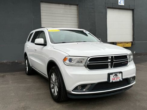 Used 2017 Dodge Durango SXT w/ Quick Order Package 23B image 3