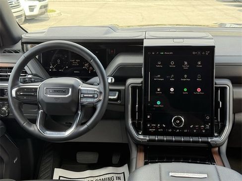 Used 2025 GMC Yukon XL Denali image 22