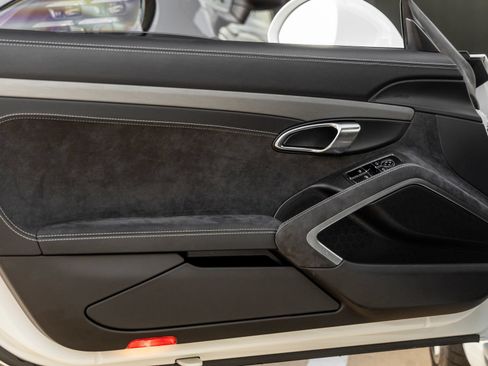 Certified 2014 Porsche 911 GT3 RWD image 22