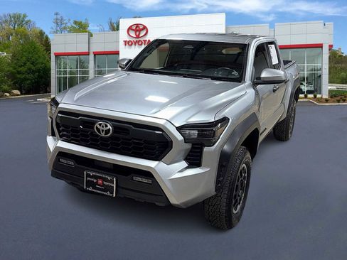 Used 2024 Toyota Tacoma TRD Off-Road image 1
