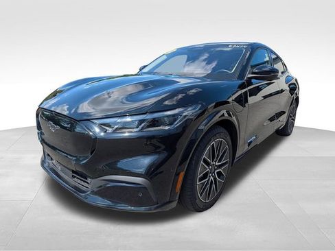 Used 2024 Ford Mustang Mach-E Premium AWD/4WD image 3