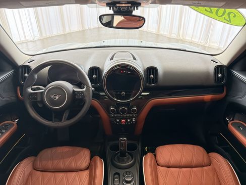 Used 2024 MINI Cooper Countryman S w/ Signature Upholstery Package FWD image 17