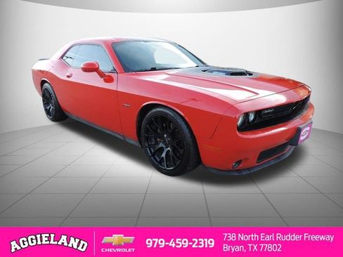 Used 2016 Dodge Challenger R/T Plus image 3