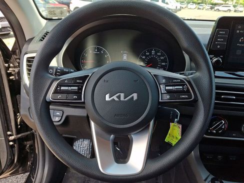 Certified 2023 Kia Seltos LX AWD/4WD image 19