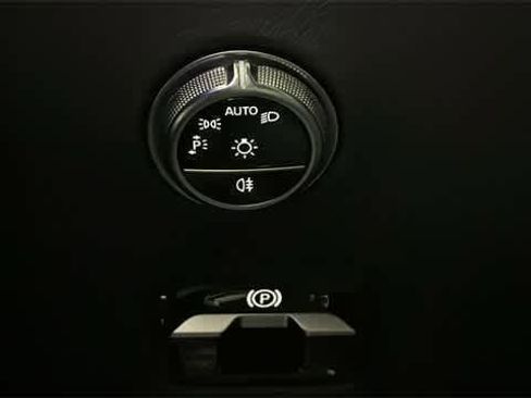 Certified 2025 Mercedes-Benz GLC 300 4MATIC image 5