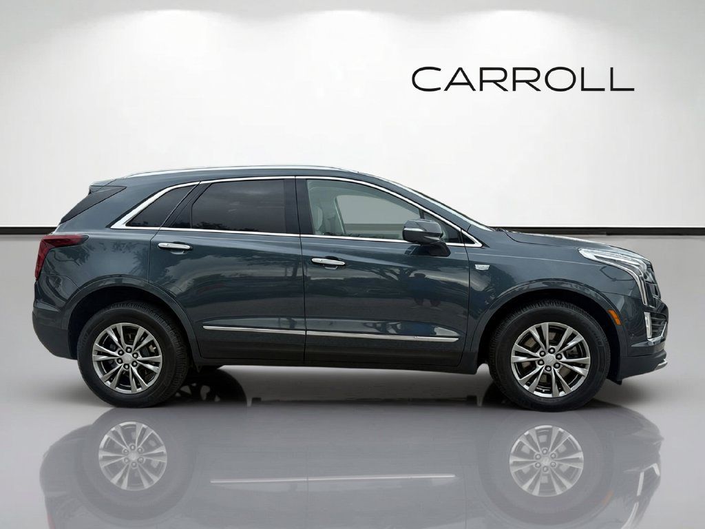 Used 2021 Cadillac XT5 Premium Luxury AWD/4WD image 2