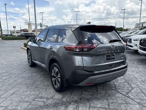 Used 2023 Nissan Rogue SV FWD image 5