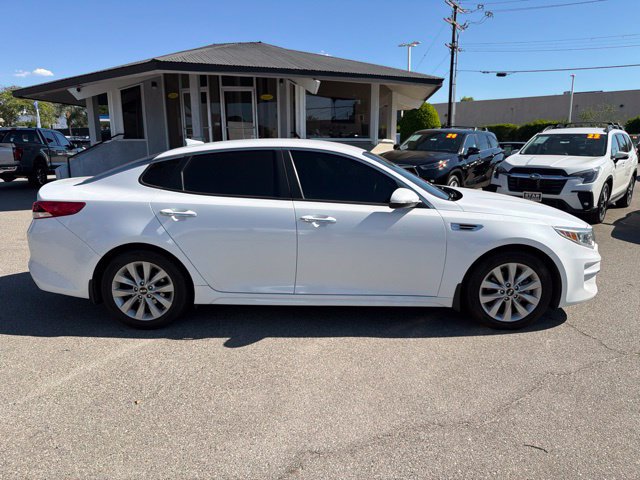 Used 2018 Kia Optima LX w/ 17" Alloy Wheels Package FWD image 8