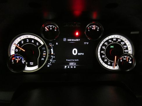 Used 2019 RAM 1500 Laramie AWD/4WD image 20