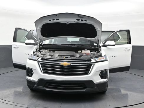 Used 2024 Chevrolet Traverse LT FWD image 30