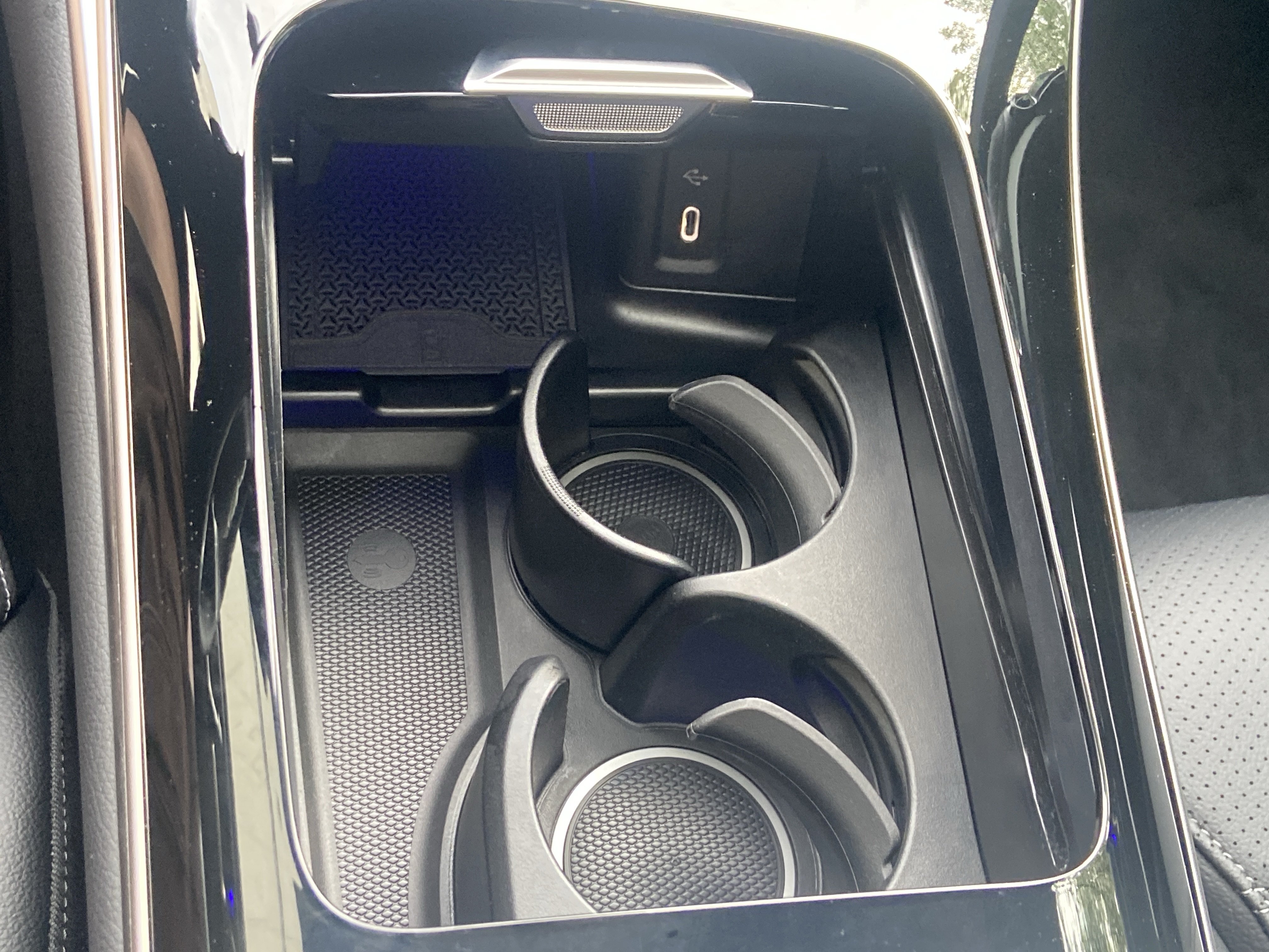 Used 2025 Mercedes-Benz GLC 300 image 36