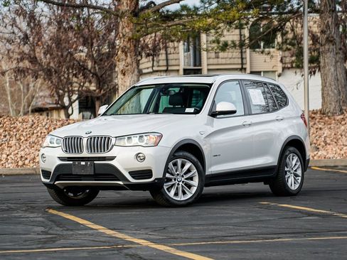 Used 2017 BMW X3 xDrive28i image 1
