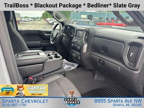 Certified 2024 Chevrolet Silverado 1500 Custom Trail Boss w/ Turbomax Blackout Package AWD/4WD image 25