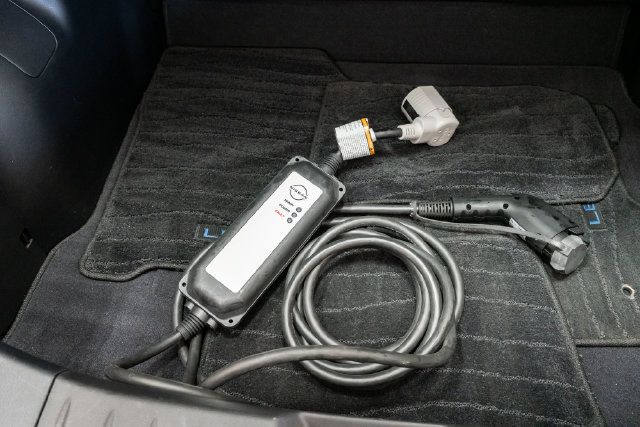 Used 2025 Nissan Leaf S FWD image 39