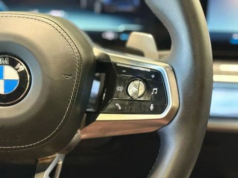 Used 2025 BMW 760i xDrive w/ Executive Package image 18