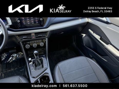 Used 2023 Volkswagen Taos SE w/ Panoramic Sunroof Package FWD image 13