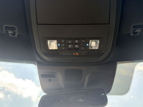 Used 2025 Ford Expedition Tremor AWD/4WD image 50