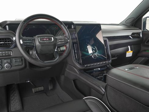 Used 2026 GMC Yukon XL AT4 Ultimate image 19