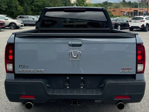 Used 2023 Honda Ridgeline Sport image 6