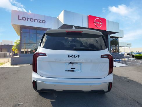 Used 2024 Kia Telluride LX image 6