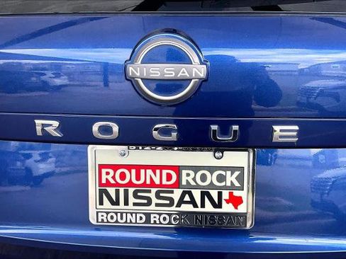 Certified 2023 Nissan Rogue SL w/ SL Premium Package image 9