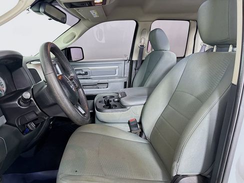 Used 2016 RAM 1500 Classic SLT AWD/4WD image 8