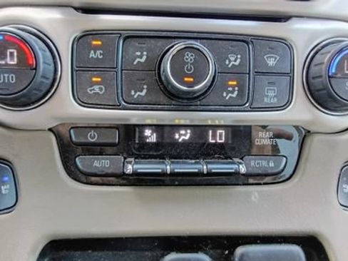 Used 2015 GMC Yukon SLT w/ Open Road Package AWD/4WD image 12