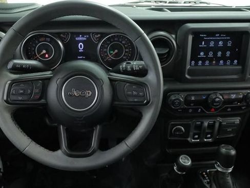 Used 2023 Jeep Wrangler Sport AWD/4WD image 10