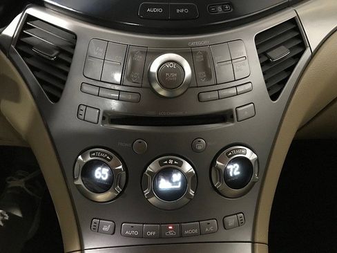 Used 2014 Subaru Tribeca Limited image 29