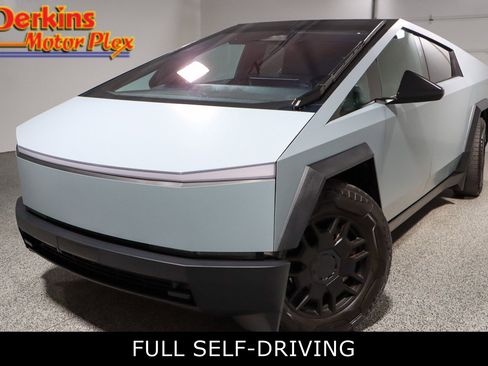 Used 2024 Tesla Cybertruck AWD Crew Cab image 1