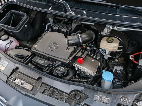 New 2024 Mercedes-Benz Sprinter 2500 image 25
