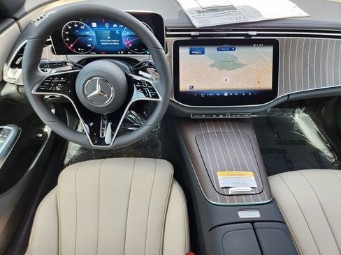 New 2025 Mercedes-Benz E 350 4MATIC Sedan image 24