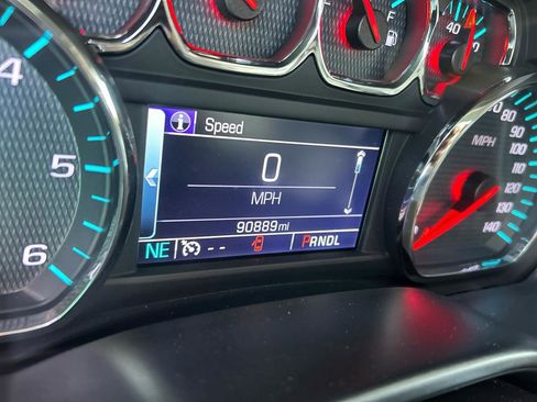 Used 2017 Chevrolet Silverado 1500 LT w/ Redline Edition AWD/4WD image 15