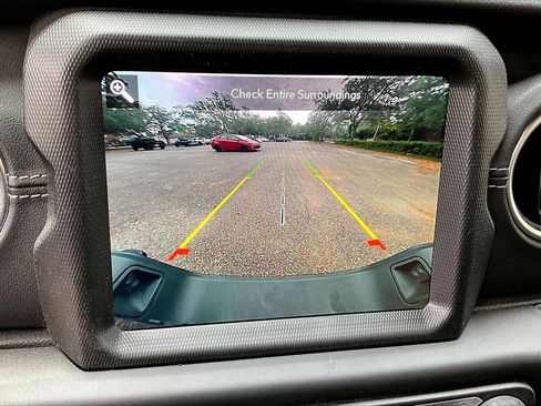 Used 2022 Jeep Gladiator Overland w/ Popular Equipment Package image 13