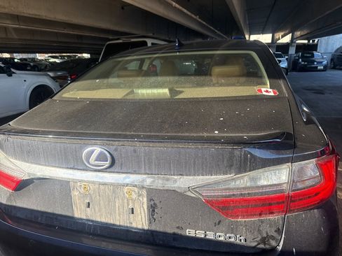 Used 2016 Lexus ES 300h image 6