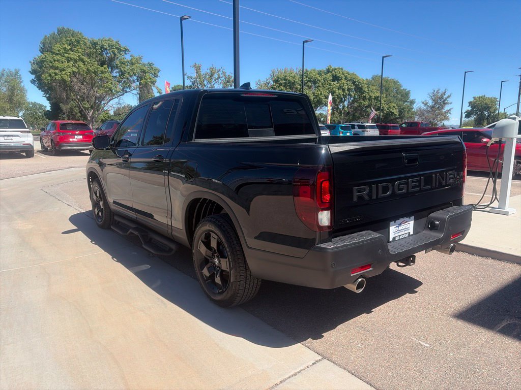 Used 2025 Honda Ridgeline Black Edition image 7