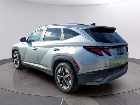 Used 2025 Hyundai Tucson SEL FWD image 3